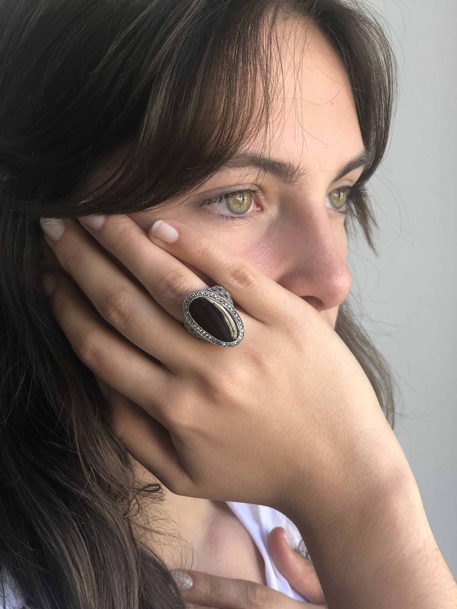 Bague onyx art deco ovale en argent et marcassites – Image 2