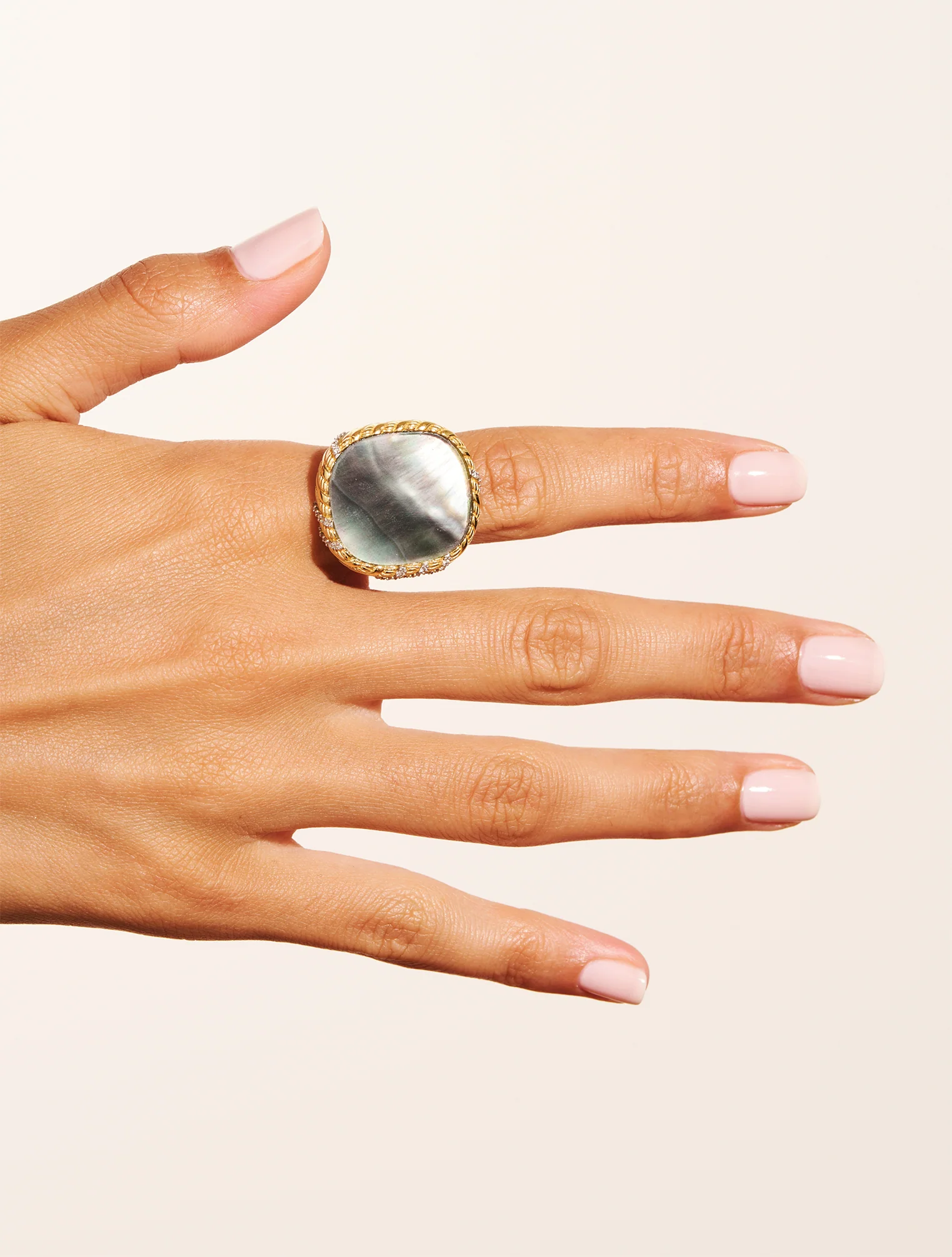 Bague Dona - Nacre Grise – Image 3
