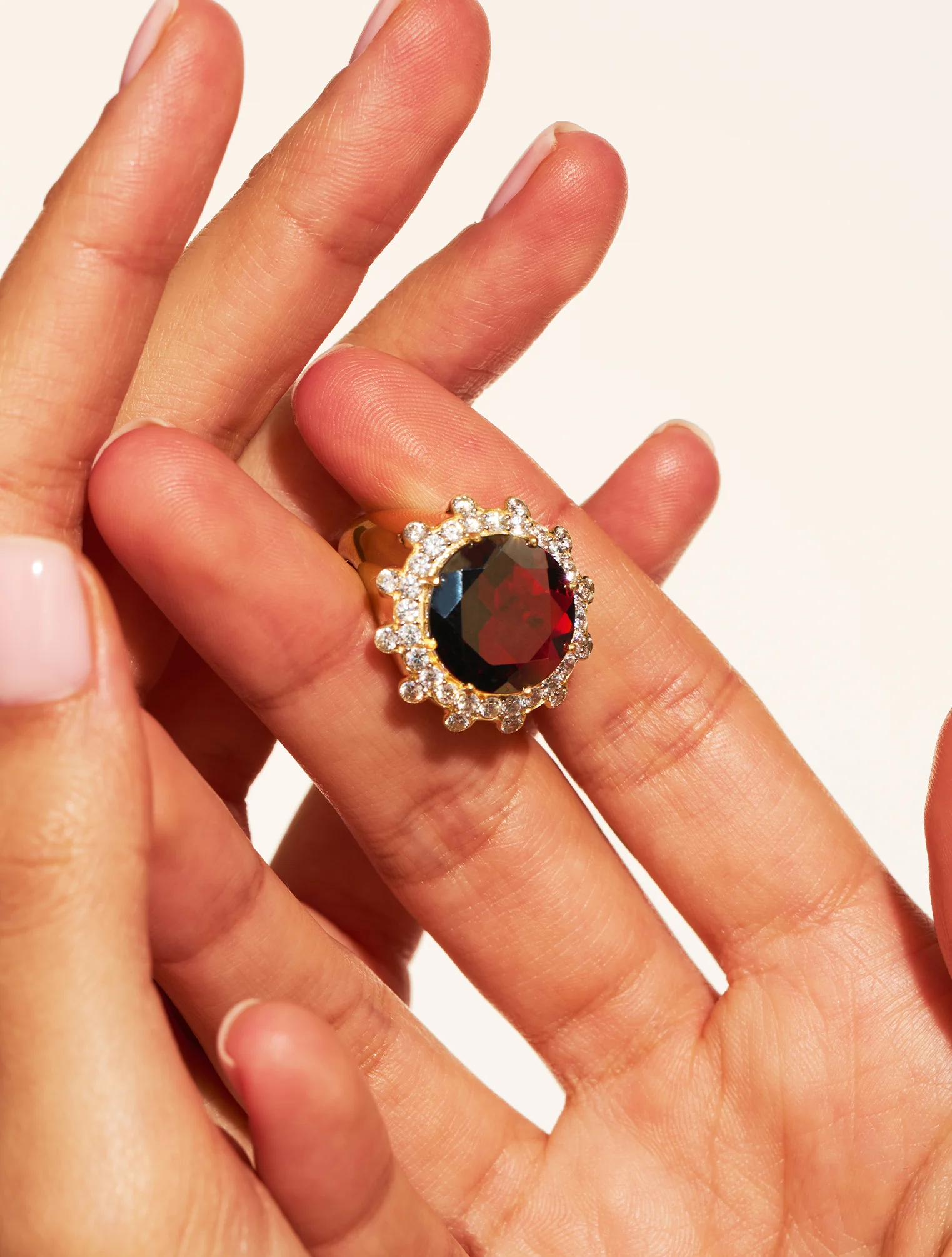 Bague Soleil sauvage - Quartz coloré grenat – Image 5