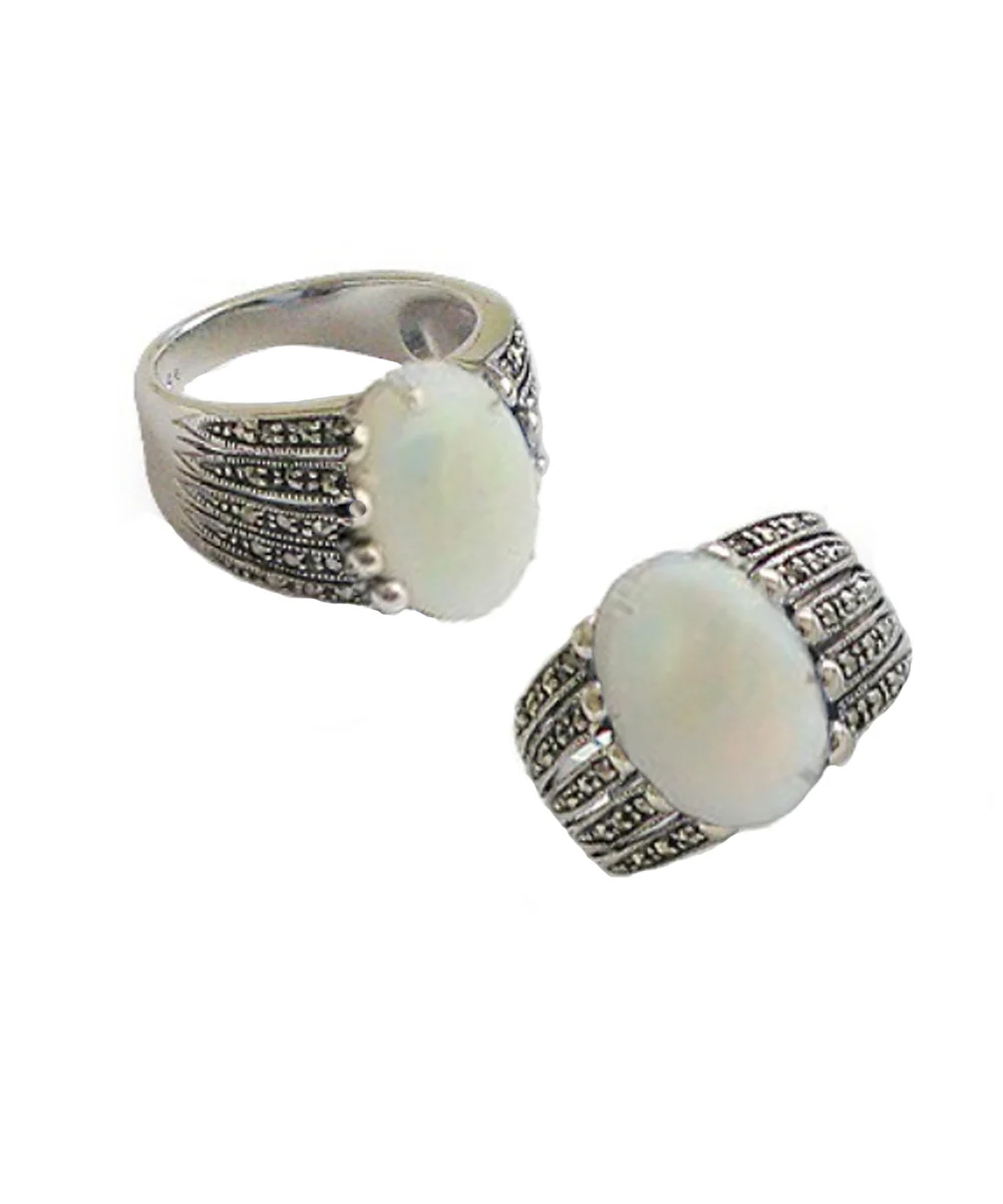Bague pierre de lune art déco en argent 925 et marcassites