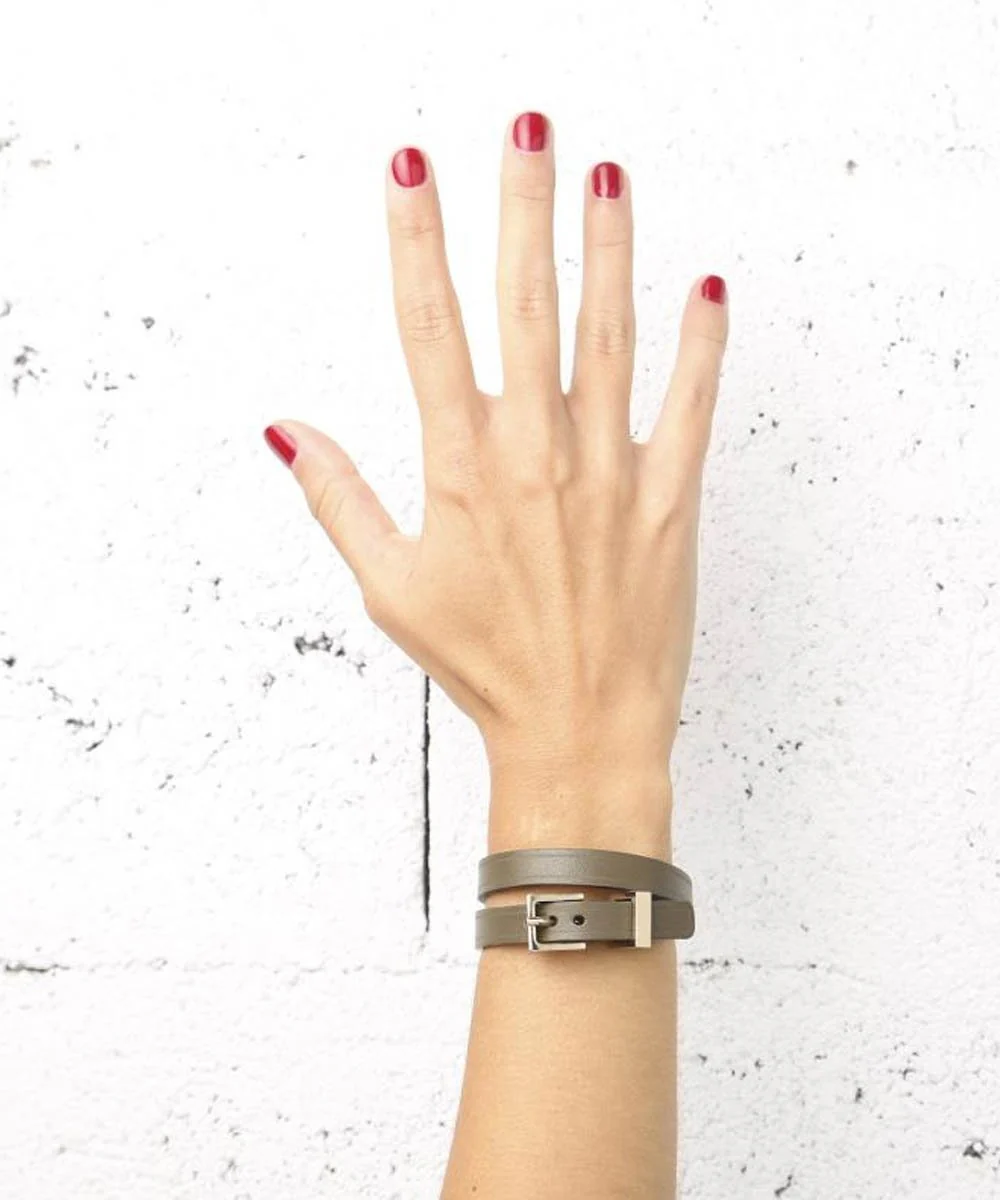 Bracelet double tour beige cuir boucle métal - Maison Boinet – Image 2