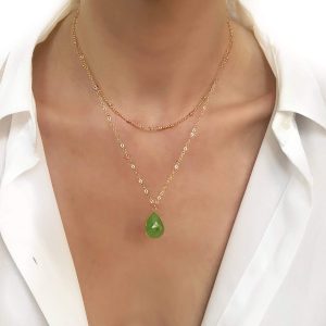 Collier tendance 2024 – pierre verte