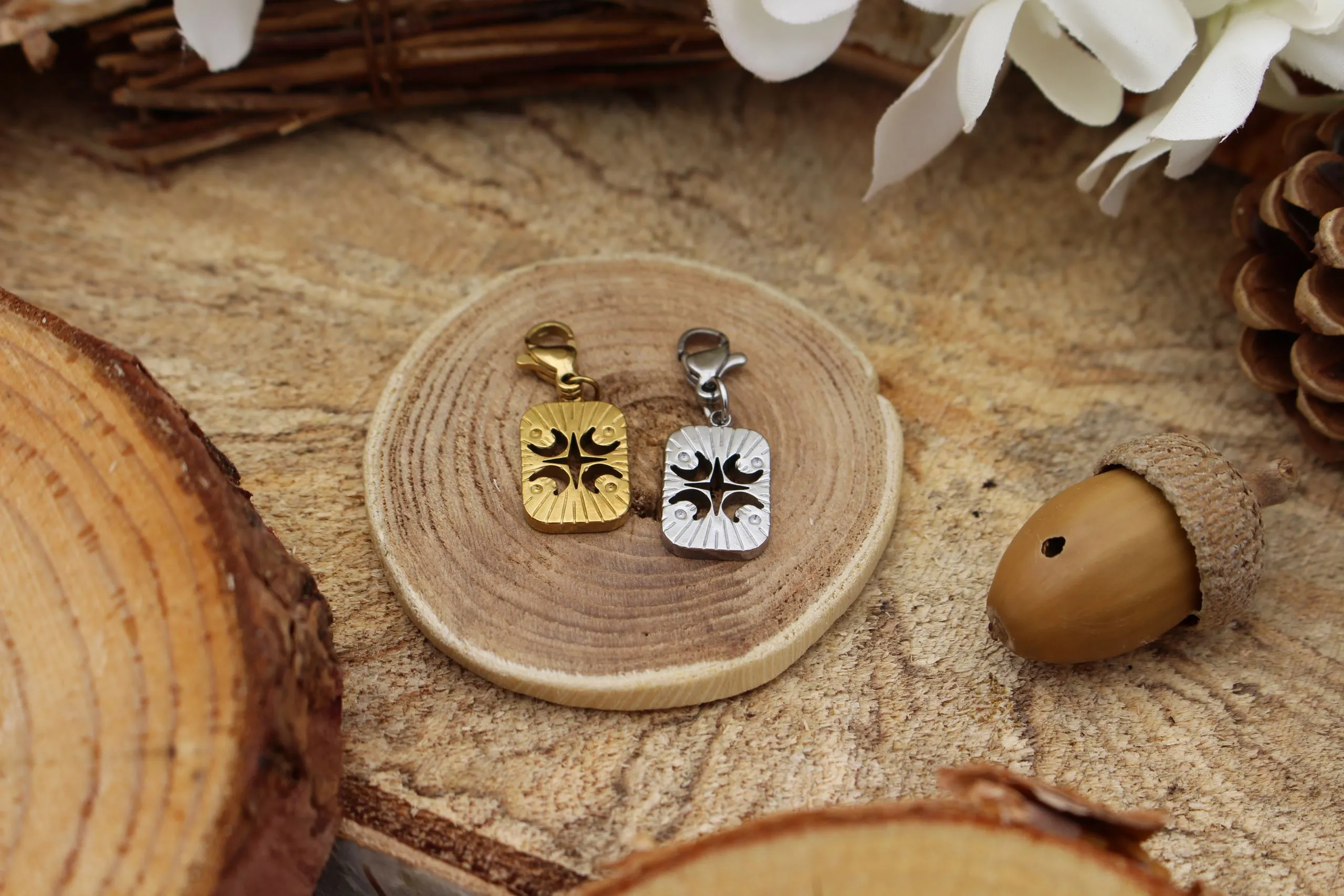 Charm Rectangle Motif