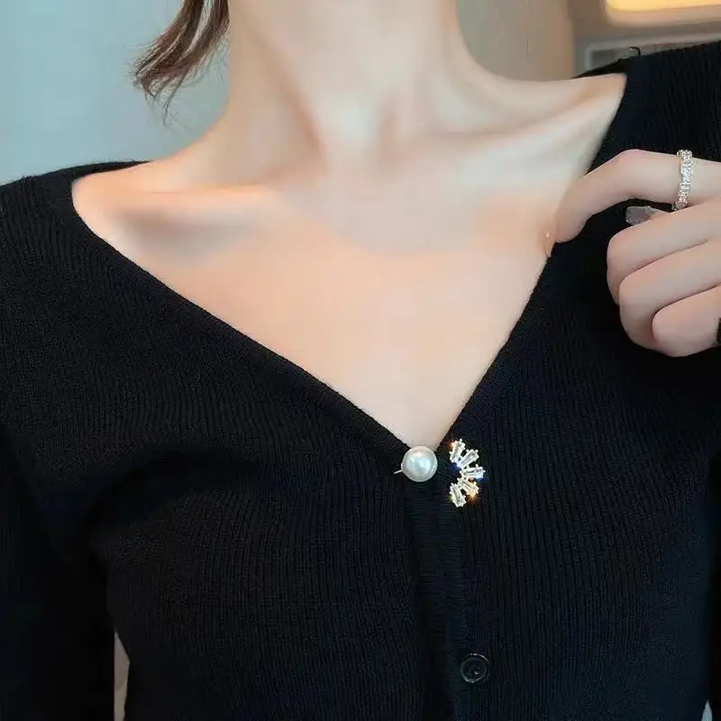 Broche Décolleté Perle – Image 3
