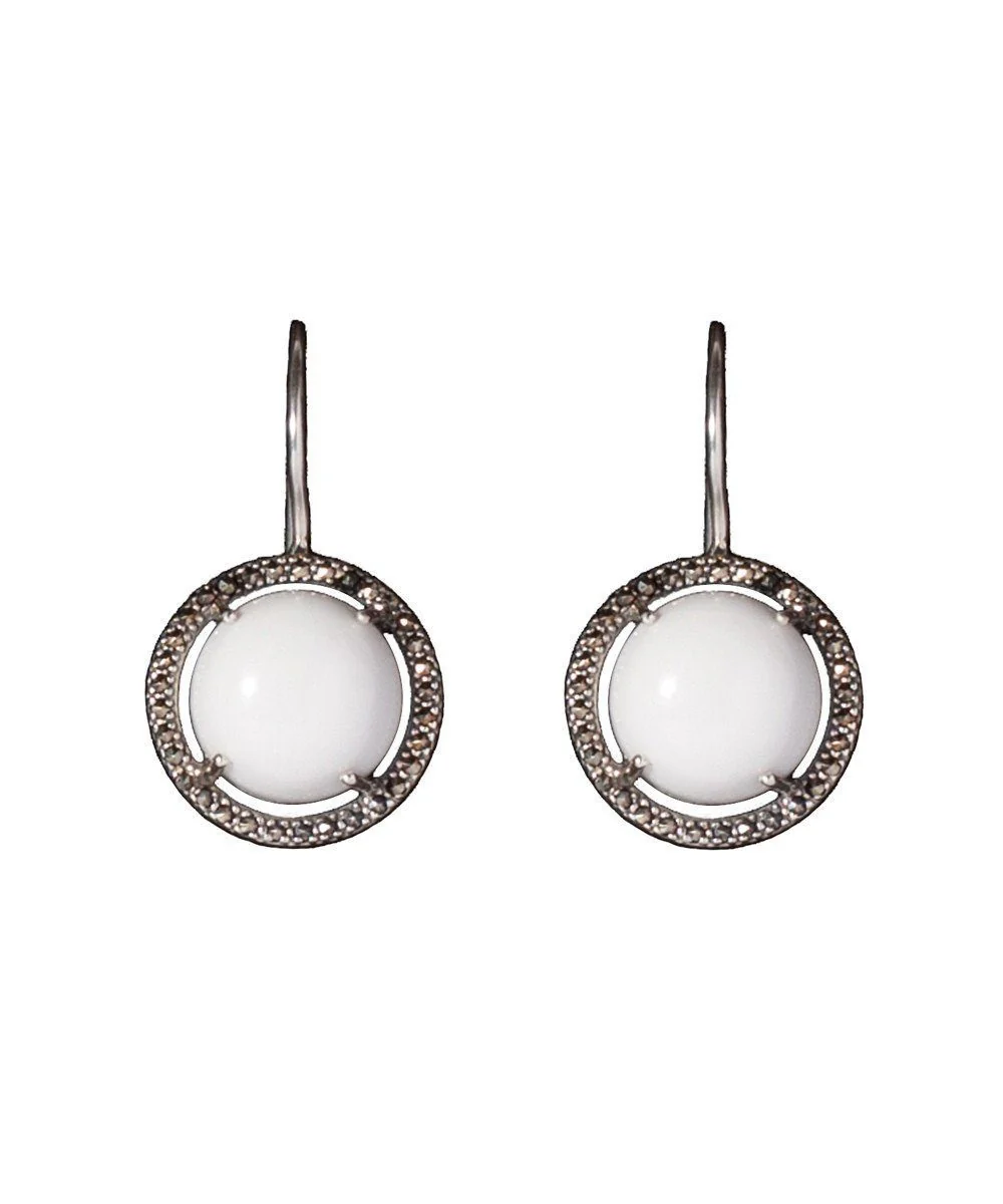 Boucles d'oreilles dormeuses en agates blanches, marcassites et argent - Métron