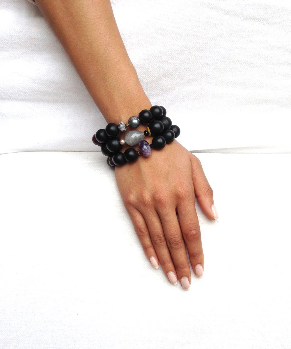 Trio bracelet perles noires, onyx mat et perles fines - Lara Curcio Jewelry – Image 2