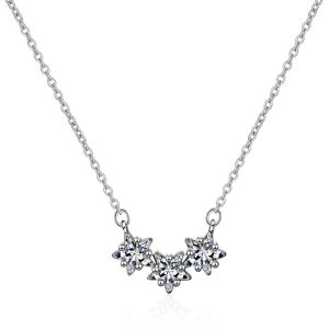 Collier étoile strass argent