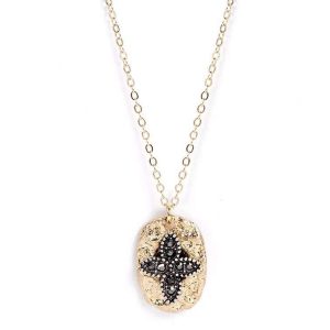 collier médaille fleur strass