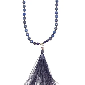 Sautoir pompon, perles de sodalite bleu jean