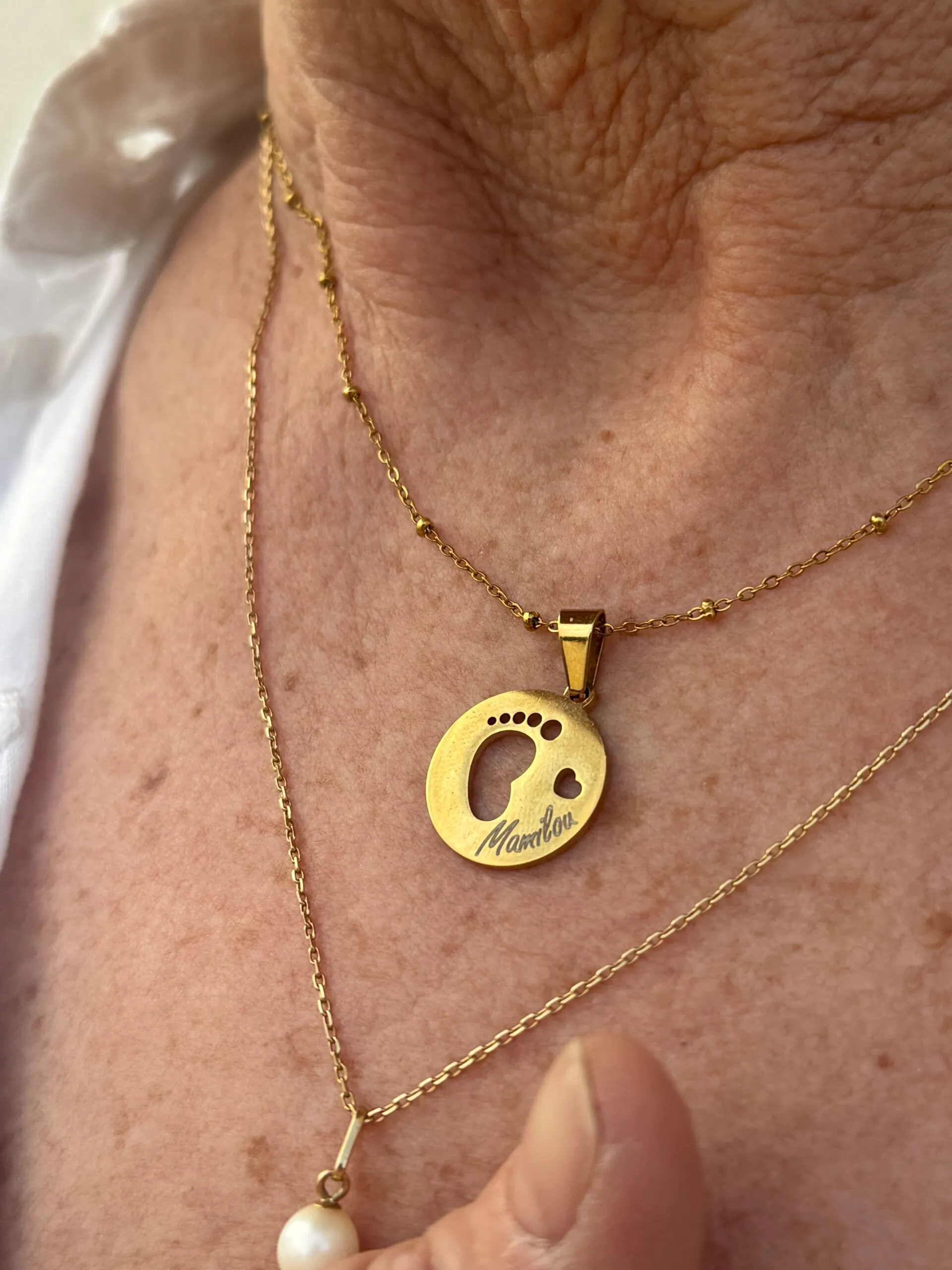 Collier Gravure Médaillon Pied de Bébé